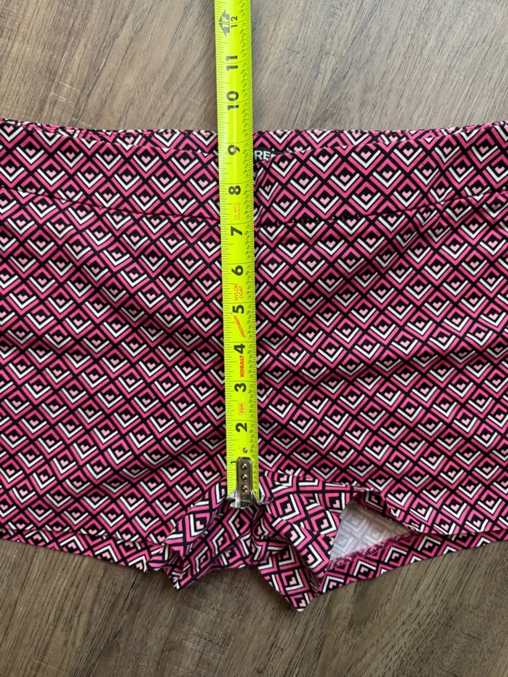 Express Pink Geometric Side Zip Casual Shorts - Size 8 - Picture 5 of 10